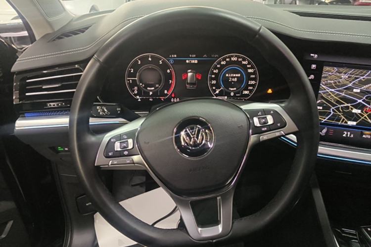 Used Volkswagen Touareg 2019 2.0TSI Ruiyi Edition China VI Standard Steering Wheel