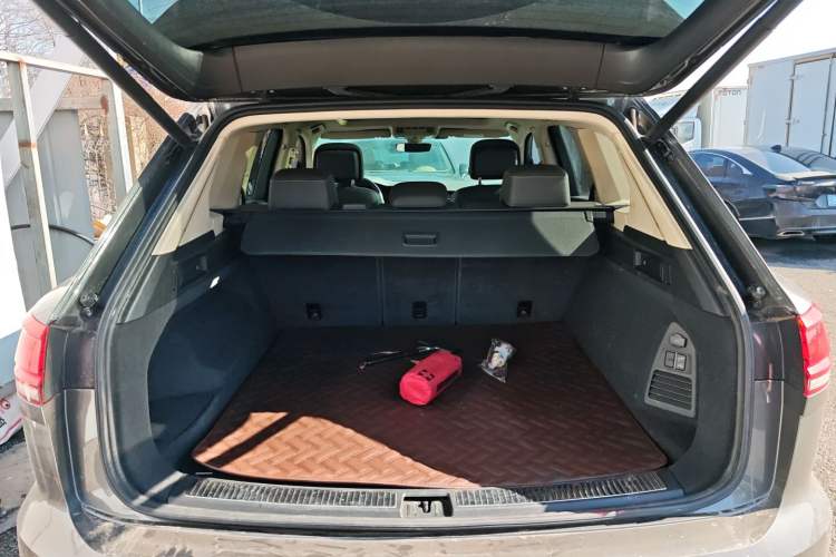 Used Volkswagen Touareg 2019 3.0 TSI RuiFeng Edition China VI Standard Trunk