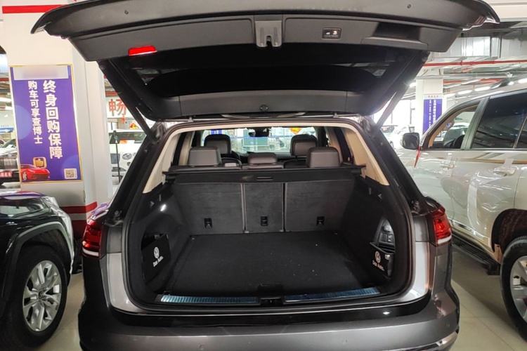 Used Volkswagen Touareg 2019 2.0 TSI Ruiyi Edition China V Standard Trunk