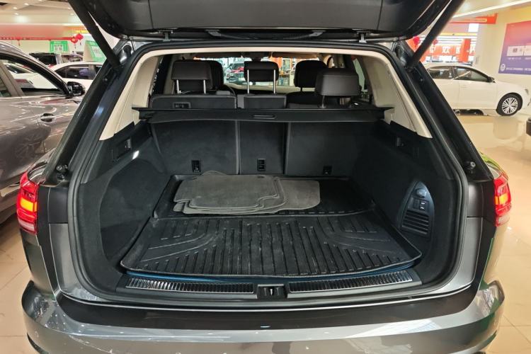 Used Volkswagen Touareg 2019 3.0 TSI RuiFeng Edition China VI Standard Trunk