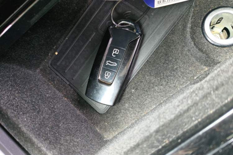 Used Volkswagen Touareg 2019 3.0 TSI RuiFeng Edition China VI Standard Vehicle Key