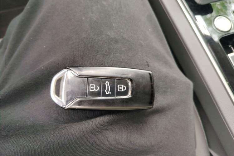Used Volkswagen Touareg 2019 3.0 TSI RuiFeng Edition China V Standard Vehicle Key