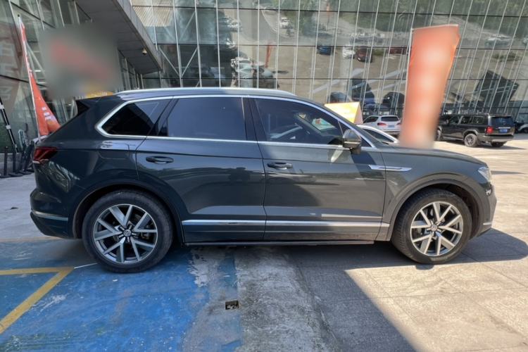 Used Volkswagen Touareg 2019 2.0 TSI Ruiyi Edition China V Standard Exterior 3