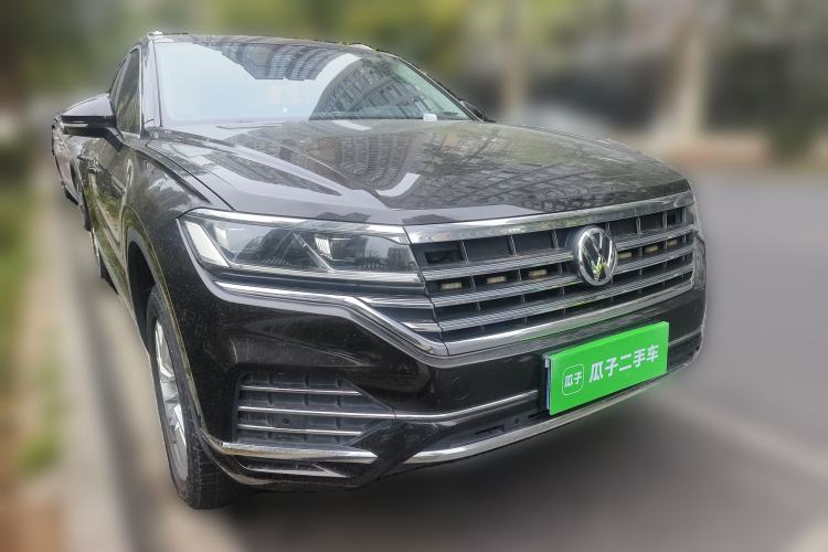 Used Volkswagen Touareg 2019 2.0 TSI Ruiyi Edition China V Standard Front Right 45 Deg