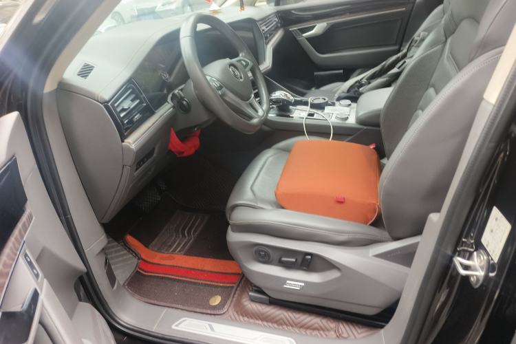 Used Volkswagen Touareg 2019 2.0 TSI Ruiyi Edition China V Standard Left Front Seat