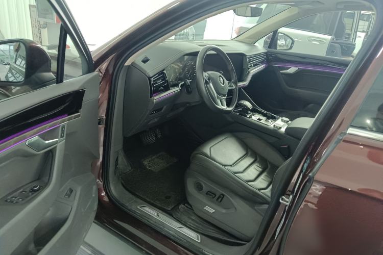 Used Volkswagen Touareg 2019 2.0 TSI Ruiyi Edition China V Standard Driver Seat