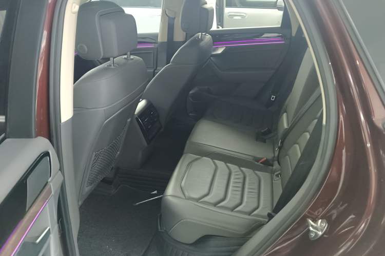 Used Volkswagen Touareg 2019 2.0 TSI Ruiyi Edition China V Standard Left Rear Seat