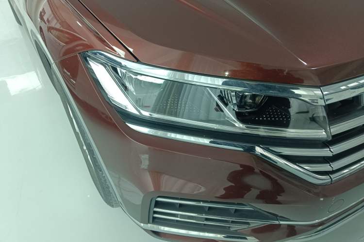 Used Volkswagen Touareg 2019 2.0 TSI Ruiyi Edition China V Standard Exterior 3