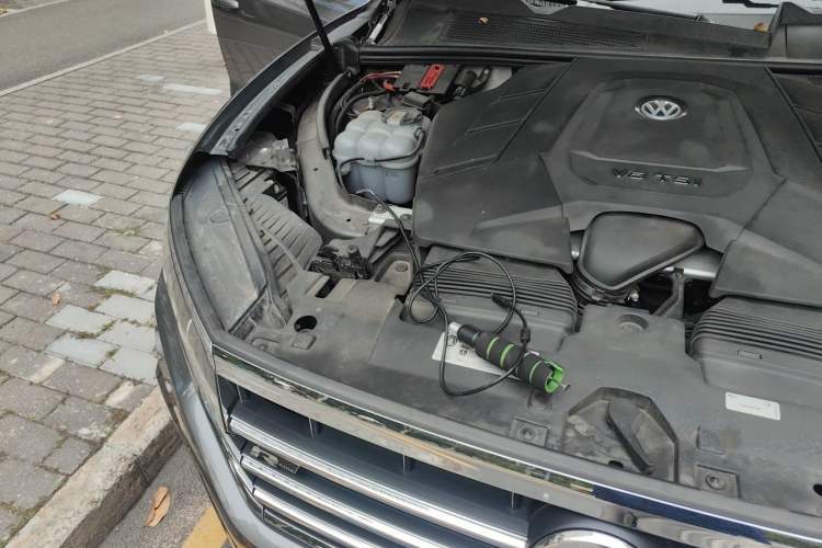 Used Volkswagen Touareg 2019 3.0 TSI RuiFeng Edition China V Standard Engine Bay Right