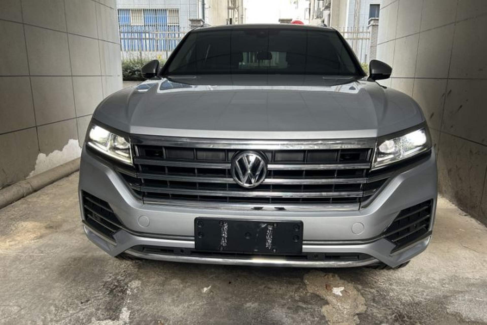 Used Volkswagen Touareg 2019 2.0 TSI Ruiyi Edition China V Standard Exterior 1