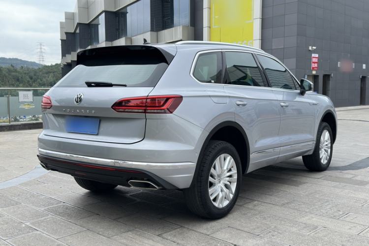 Used Volkswagen Touareg 2019 2.0 TSI Ruiyi Edition China V Standard Exterior 3