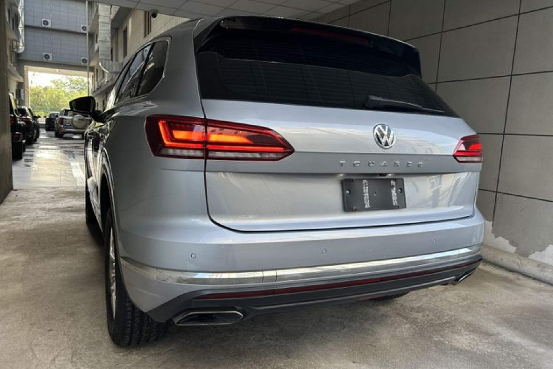 Used Volkswagen Touareg 2019 2.0 TSI Ruiyi Edition China V Standard Exterior 3