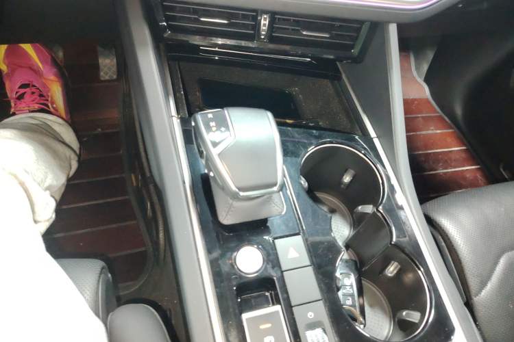 Used Volkswagen Touareg 2019 2.0 TSI Ruiyi Edition China V Standard Gear Lever