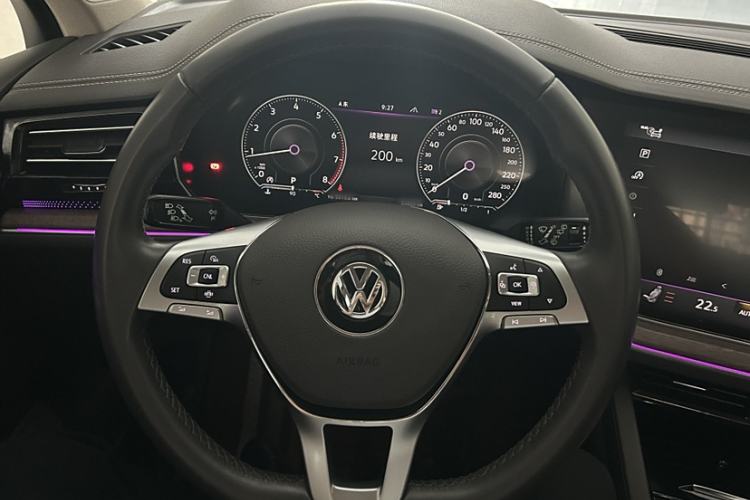 Used Volkswagen Touareg 2019 2.0 TSI Ruiyi Edition China V Standard Interior 1