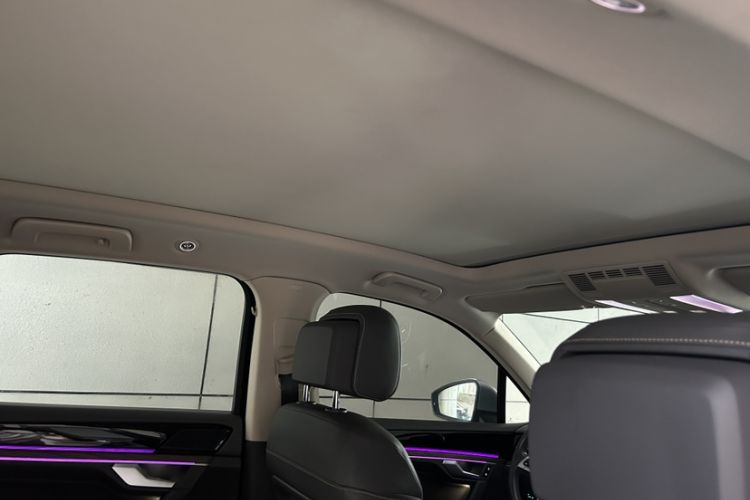 Used Volkswagen Touareg 2019 2.0 TSI Ruiyi Edition China V Standard Interior 6