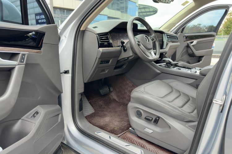 Used Volkswagen Touareg 2019 2.0 TSI Ruiyi Edition China V Standard Interior 7