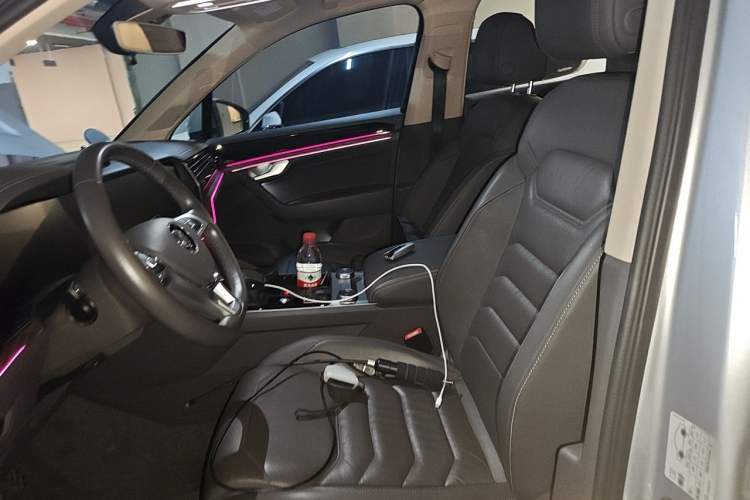 Used Volkswagen Touareg 2019 2.0 TSI Ruiyi Edition China V Standard Left Front Seat