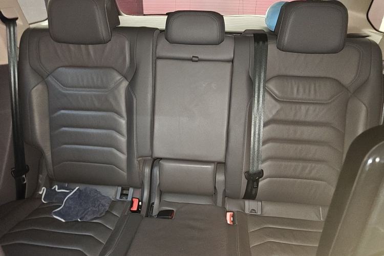 Used Volkswagen Touareg 2019 2.0 TSI Ruiyi Edition China V Standard Left Rear Seat