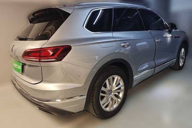 Used Volkswagen Touareg 2019 2.0 TSI Ruiyi Edition China V Standard Rear Right 45 Deg