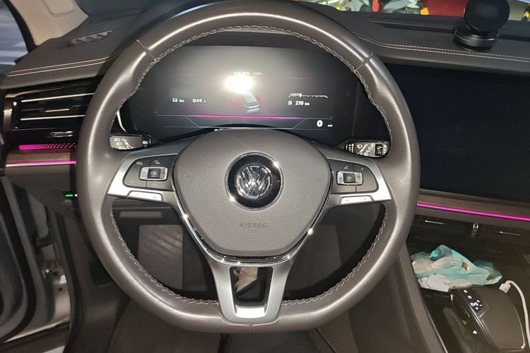 Used Volkswagen Touareg 2019 2.0 TSI Ruiyi Edition China V Standard Steering Wheel