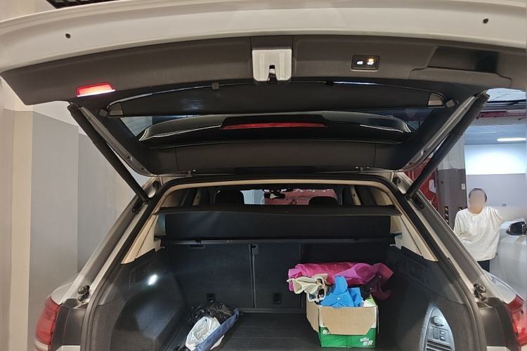 Used Volkswagen Touareg 2019 2.0 TSI Ruiyi Edition China V Standard Trunk