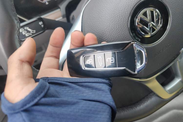 Used Volkswagen Touareg 2019 3.0 TSI RuiFeng Edition China V Standard Vehicle Key