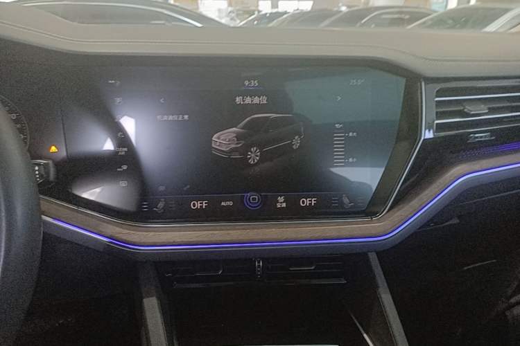 Used Volkswagen Touareg 2019 2.0 TSI Ruiyi Edition China V Standard Audio And AC Panel