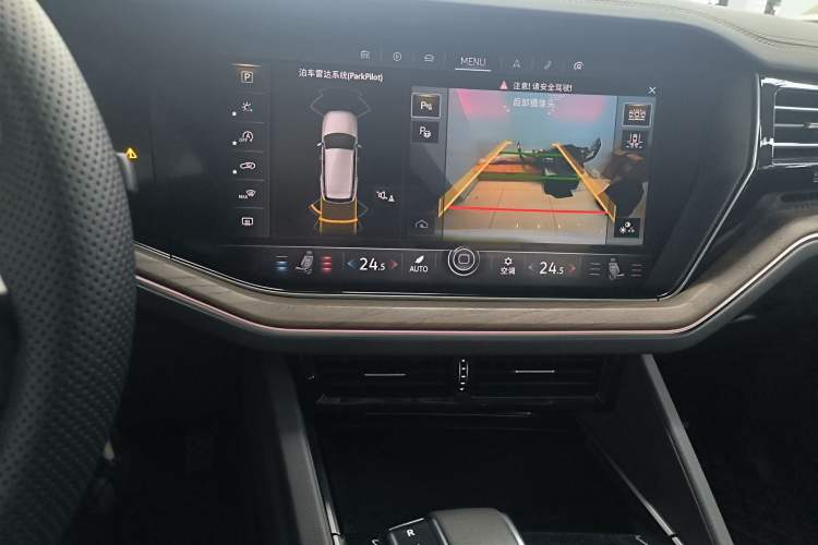 Used Volkswagen Touareg 2019 3.0 TSI RuiFeng Edition China V Standard Audio And AC Panel