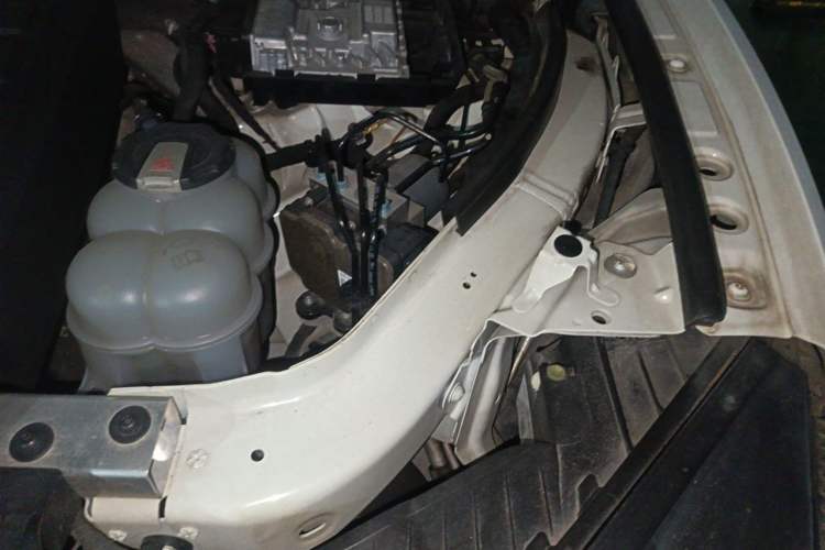 Used Volkswagen Touareg 2019 2.0 TSI Ruiyi Edition China V Standard Engine Bay Left