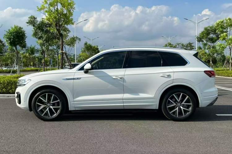Used Volkswagen Touareg 2019 3.0 TSI RuiFeng Edition China V Standard Exterior 2
