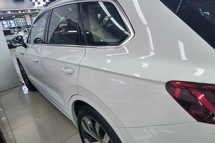 Used Volkswagen Touareg 2019 3.0 TSI RuiFeng Edition China V Standard Exterior 3