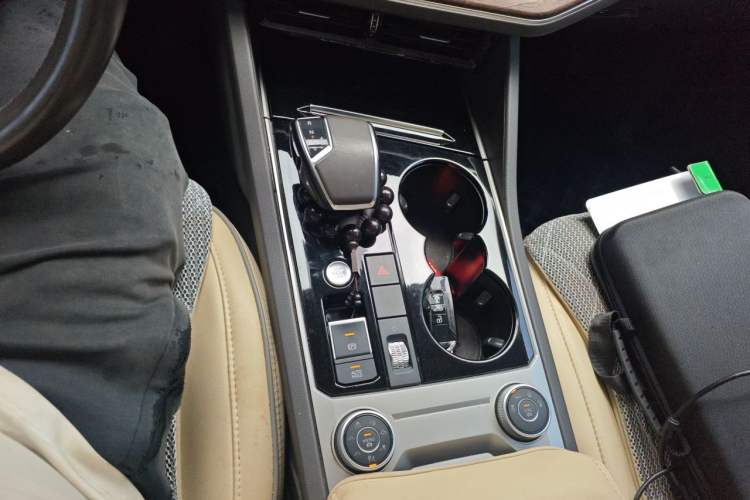 Used Volkswagen Touareg 2019 2.0 TSI Ruiyi Edition China V Standard Gear Lever