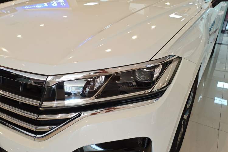 Used Volkswagen Touareg 2019 3.0 TSI RuiFeng Edition China V Standard Left Front Headlight