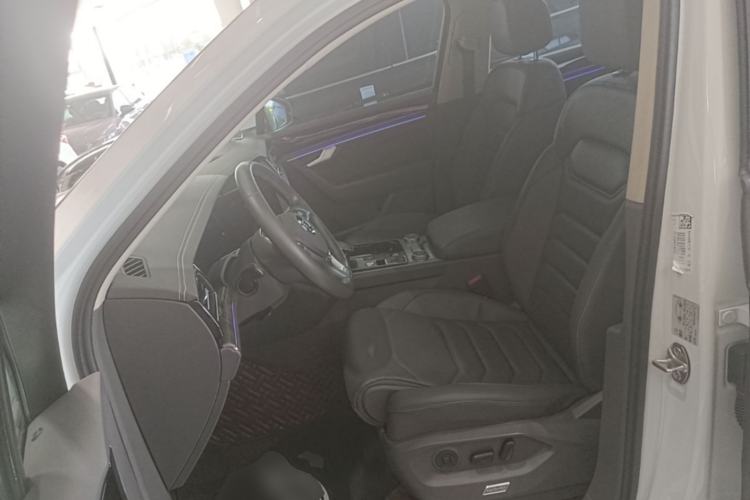 Used Volkswagen Touareg 2019 2.0 TSI Ruiyi Edition China V Standard Left Front Seat