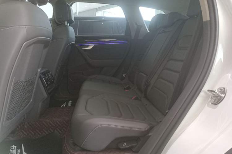 Used Volkswagen Touareg 2019 2.0 TSI Ruiyi Edition China V Standard Left Rear Seat