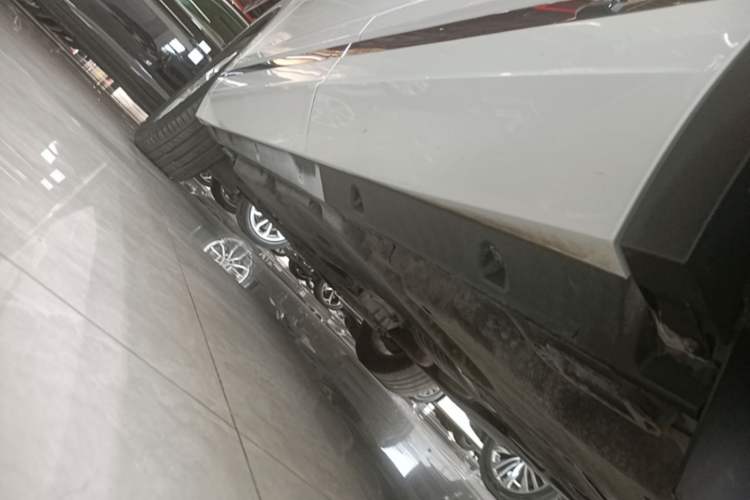 Used Volkswagen Touareg 2019 2.0 TSI Ruiyi Edition China V Standard Left Side Sill