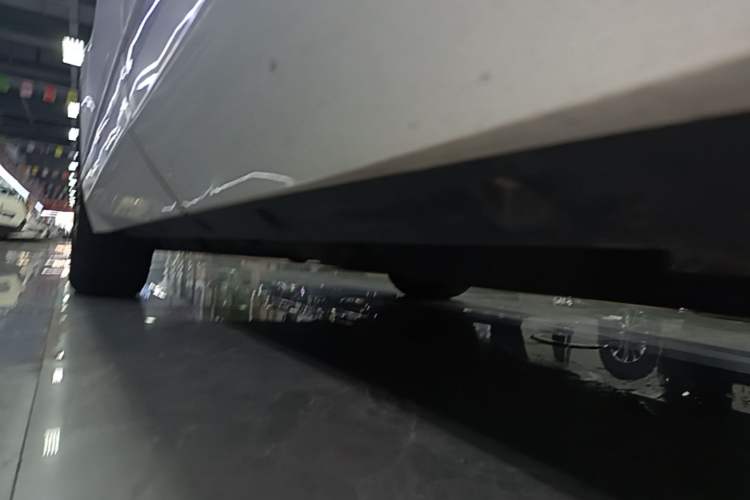 Used Volkswagen Touareg 2019 2.0 TSI Ruiyi Edition China V Standard Left Side Sill
