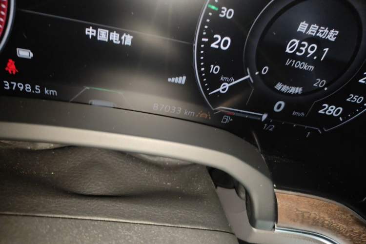 Used Volkswagen Touareg 2019 2.0 TSI Ruiyi Edition China V Standard Odometer Close Up