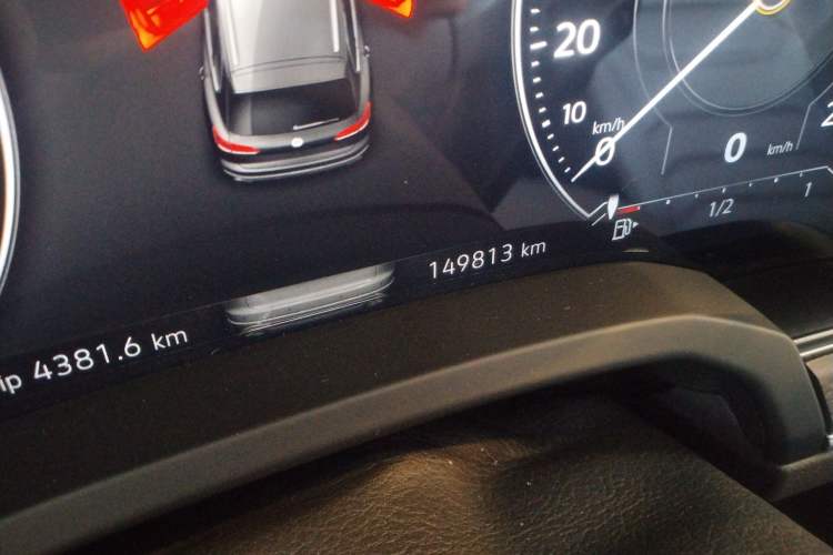 Used Volkswagen Touareg 2019 3.0 TSI RuiFeng Edition China V Standard Odometer Close Up