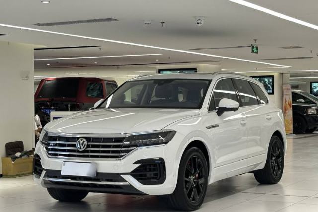 Ojetý Volkswagen Touareg 2019 3.0 TSI RuiFeng Edition China V Standard