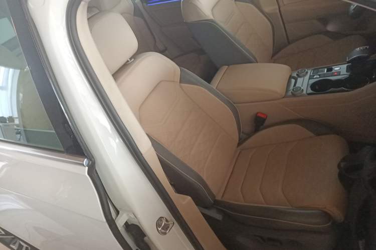 Used Volkswagen Touareg 2019 3.0 TSI Advanced Version China V Standard Right Front Seat