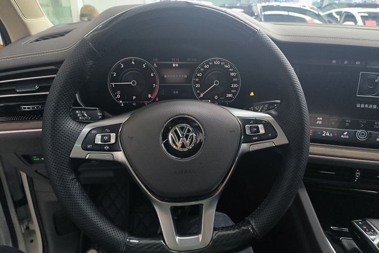 Used Volkswagen Touareg 2019 3.0 TSI RuiFeng Edition China V Standard Steering Wheel