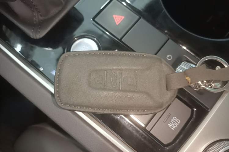 Used Volkswagen Touareg 2019 2.0 TSI Ruiyi Edition China V Standard Vehicle Key