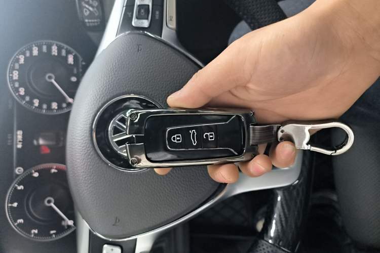 Used Volkswagen Touareg 2019 3.0 TSI RuiFeng Edition China V Standard Vehicle Key