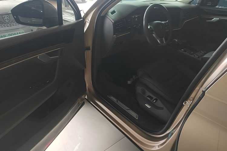 Used Volkswagen Touareg 2019 2.0 TSI Ruiyi Edition China V Standard Driver Seat
