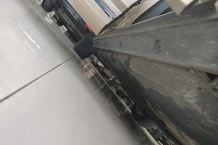 Used Volkswagen Touareg 2019 2.0 TSI Ruiyi Edition China V Standard Right Side Sill
