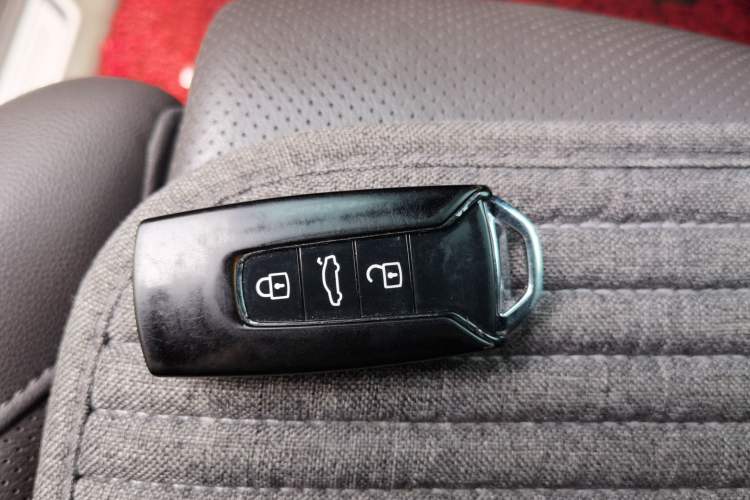 Used Volkswagen Touareg 2019 2.0 TSI Ruiyi Edition China V Standard Vehicle Key