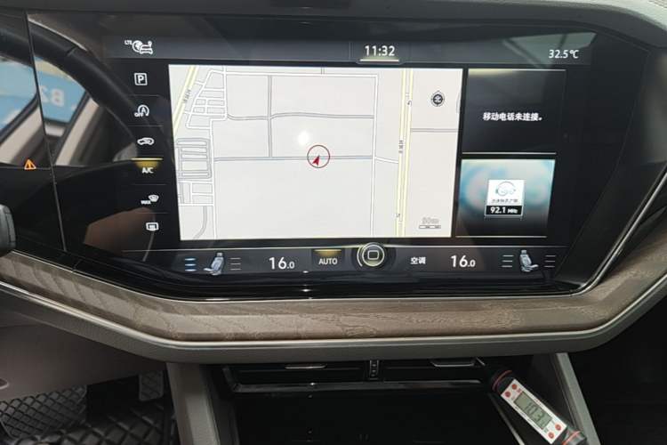 Used Volkswagen Touareg 2020 2.0 TSI RuiShang Edition China VI Standard Audio And AC Panel