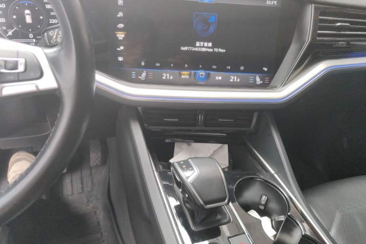 Used Volkswagen Touareg 2020 3.0 TSI Luxury Edition China VI Audio And AC Panel