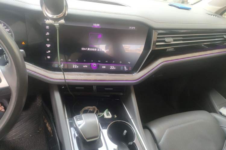 Used Volkswagen Touareg 2020 2.0 TSI RuiShang Edition China VI Standard Audio And AC Panel